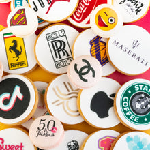 Charger l&#39;image dans la galerie, A selection of custom personalized cookies with designs and messages
